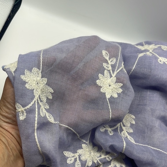 Embroidered Lace Insert Tassel Spring Summer Light Weight Scarf - Picture 4 of 4